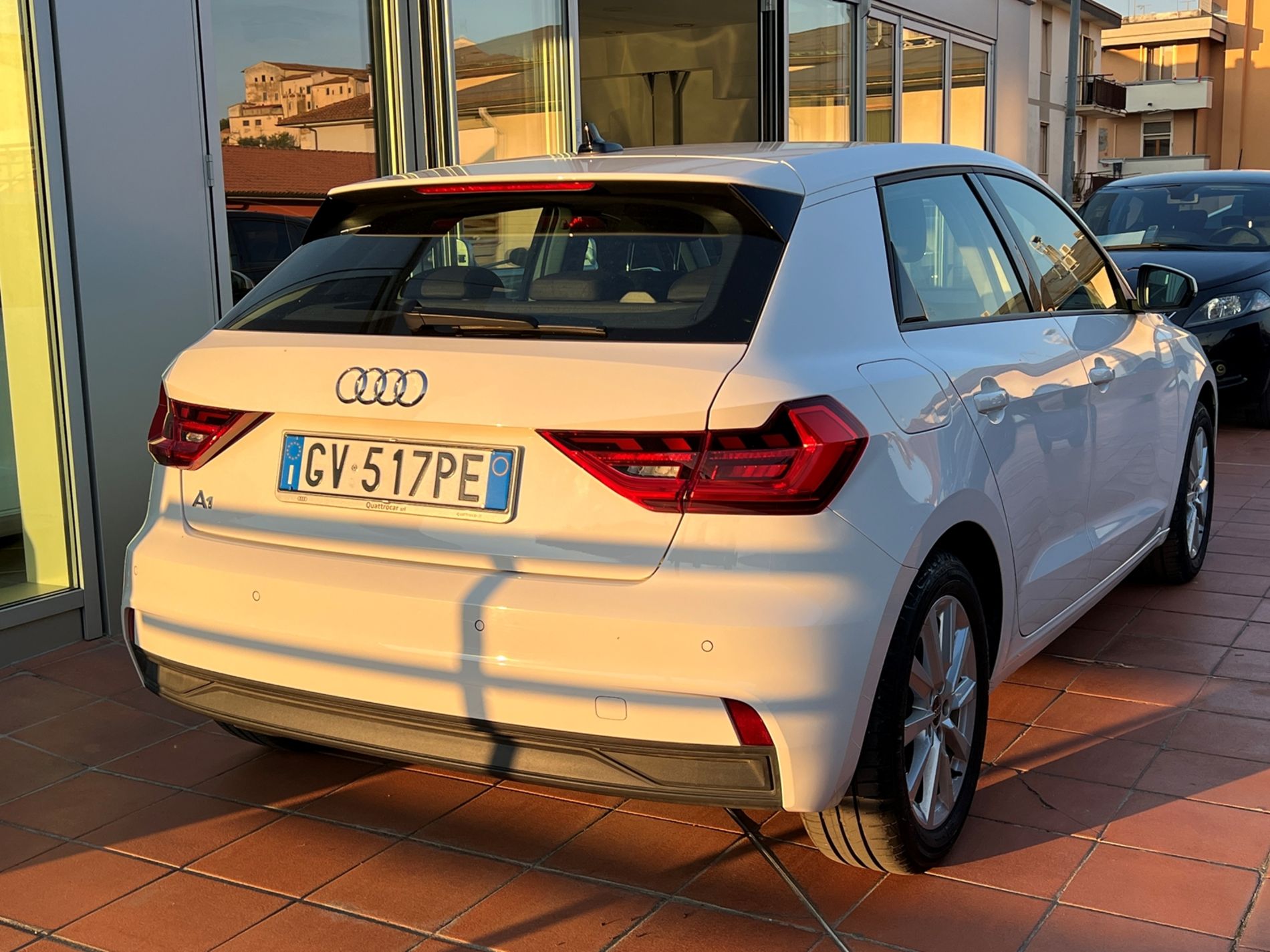 A1 Sportback 25 1.0 tfsi Business - Autosani