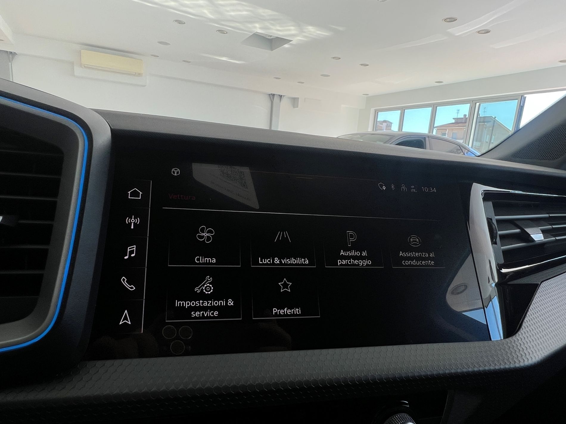 A1 Sportback 30 1.0 tfsi Identity Black 116cv - Autosani