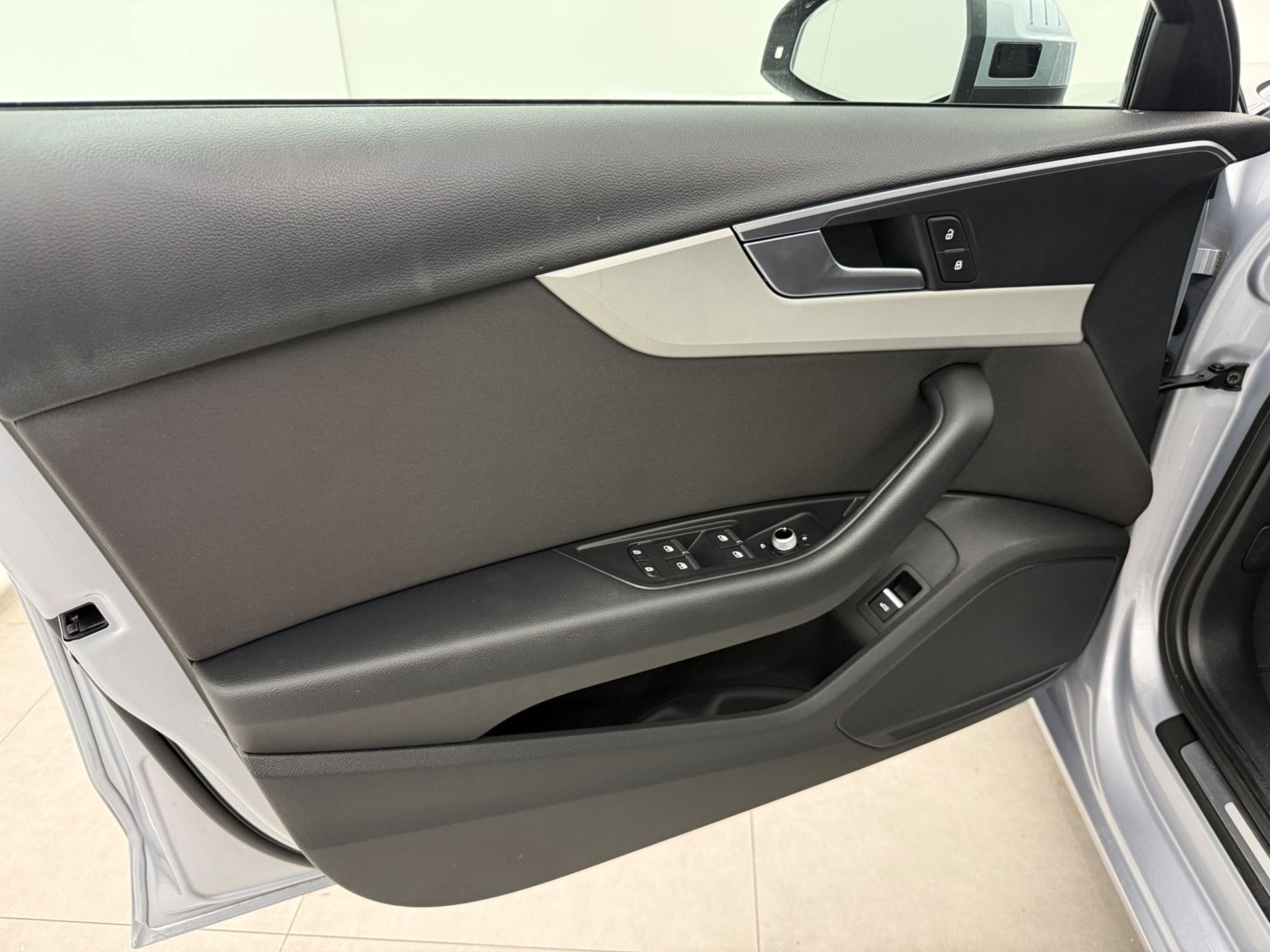 A4 Avant 40 2.0 tdi mhev Business quattro 204cv s-tronic - Autosani