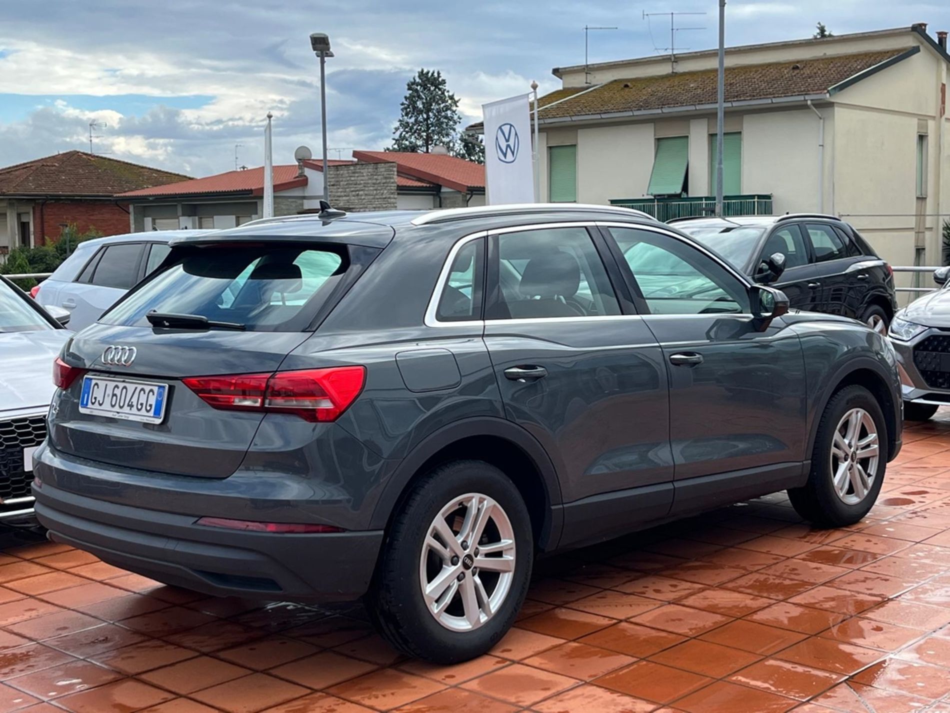 Q3 35 1.5 tfsi mhev Business s-tronic - Autosani