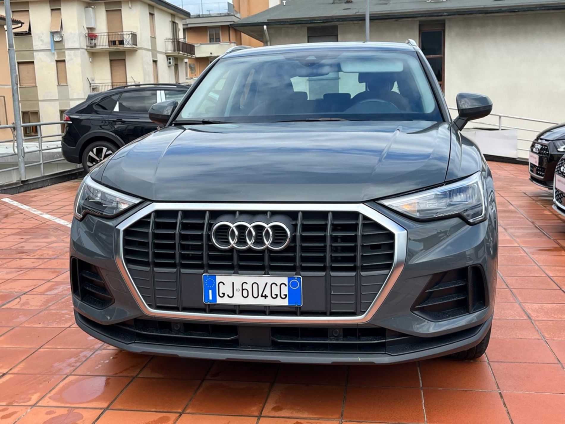Q3 35 1.5 tfsi mhev Business s-tronic - Autosani