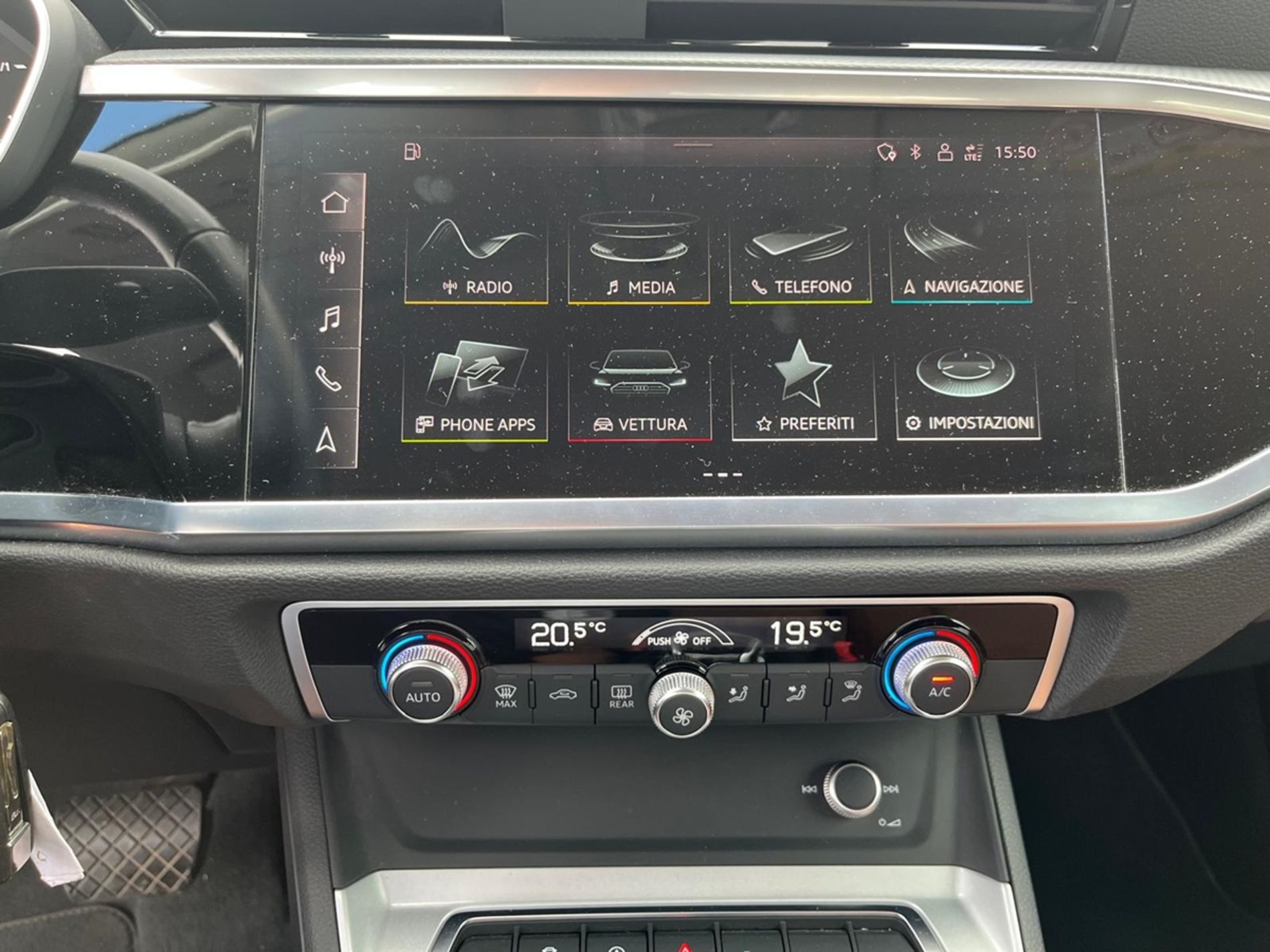 Q3 35 1.5 tfsi mhev Business s-tronic - Autosani