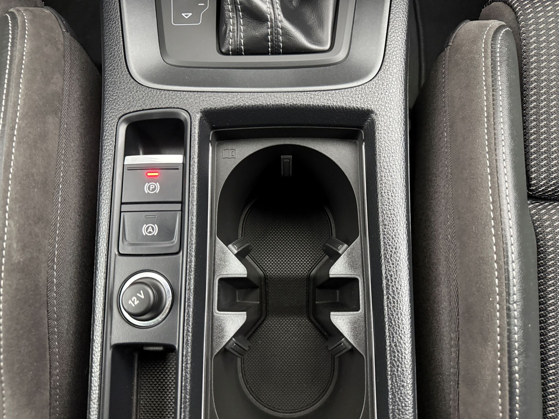 Q3 40 2.0 tdi S line edition quattro 200cv s-tronic - Autosani