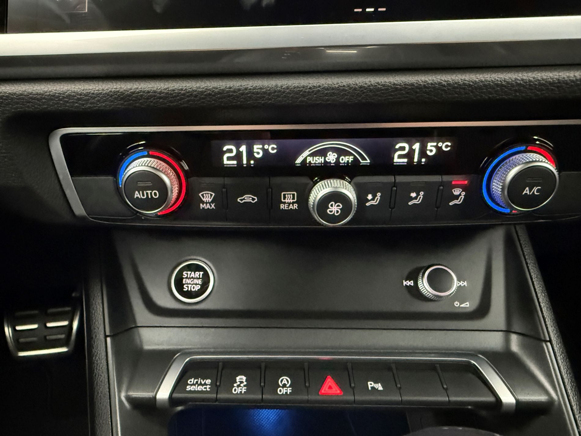 Q3 40 2.0 tdi S line edition quattro 200cv s-tronic - Autosani