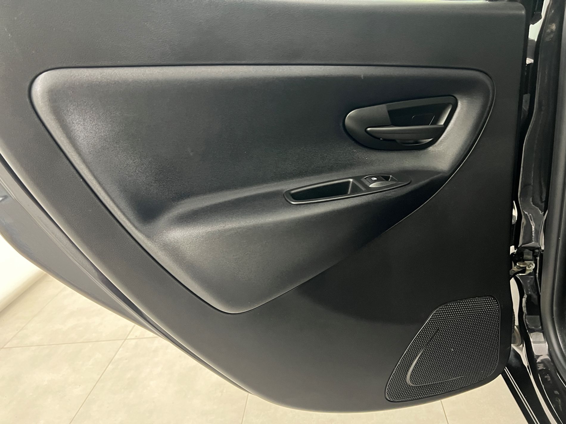 Ypsilon 1.0 firefly hybrid Gold s&s 70cv - Autosani