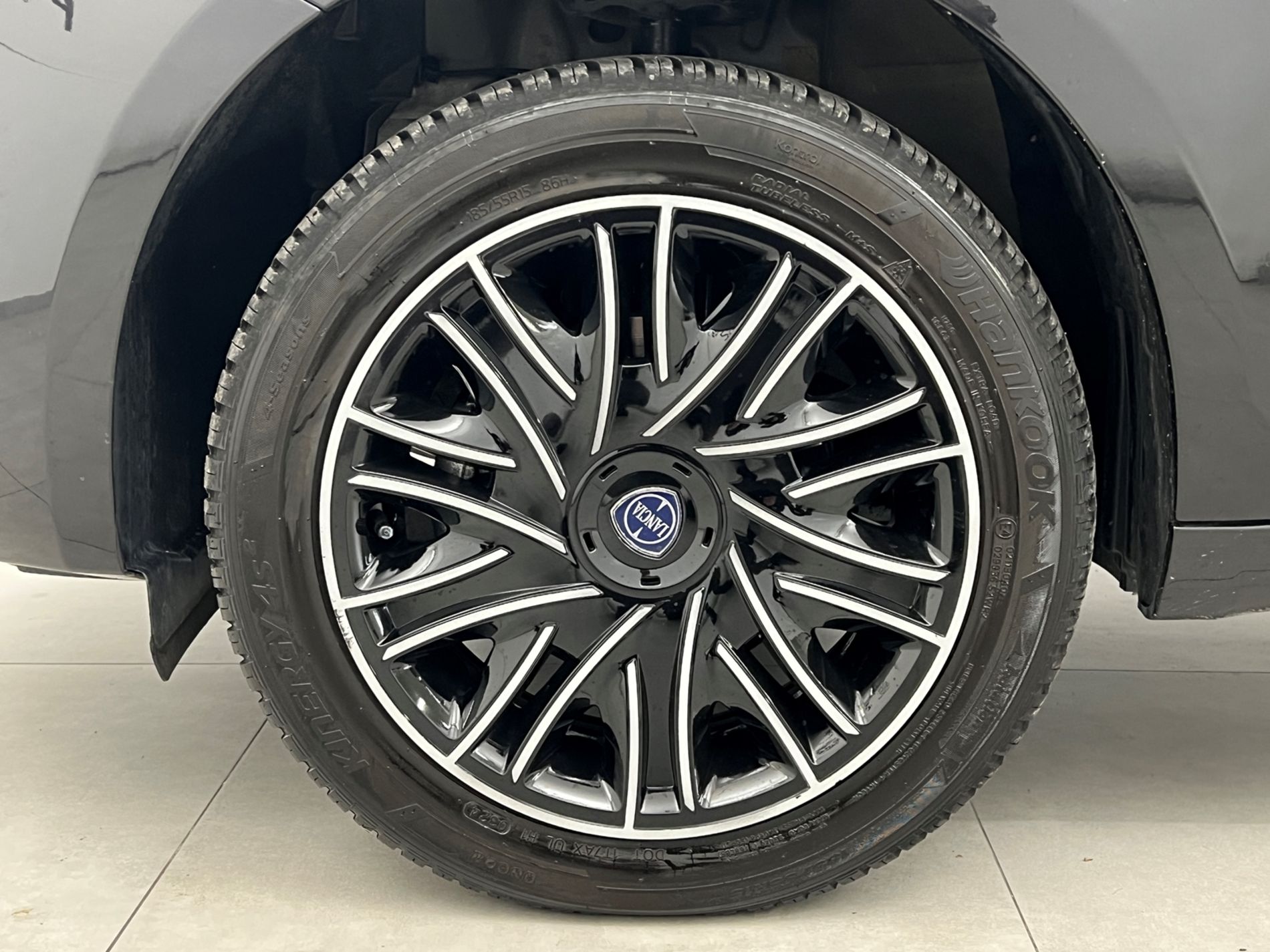 Ypsilon 1.0 firefly hybrid Gold s&s 70cv - Autosani