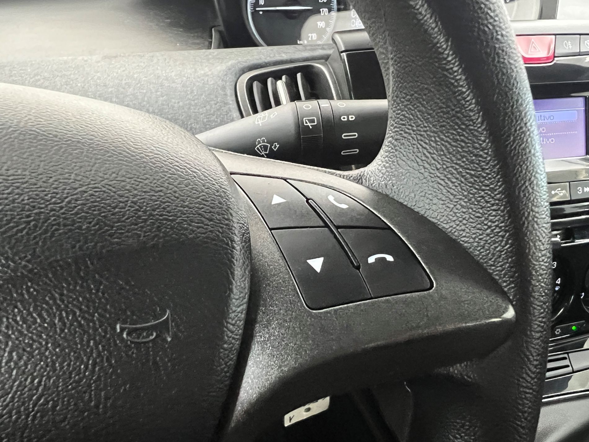 Ypsilon 1.0 firefly hybrid Silver s&s 70cv 5p.ti - Autosani