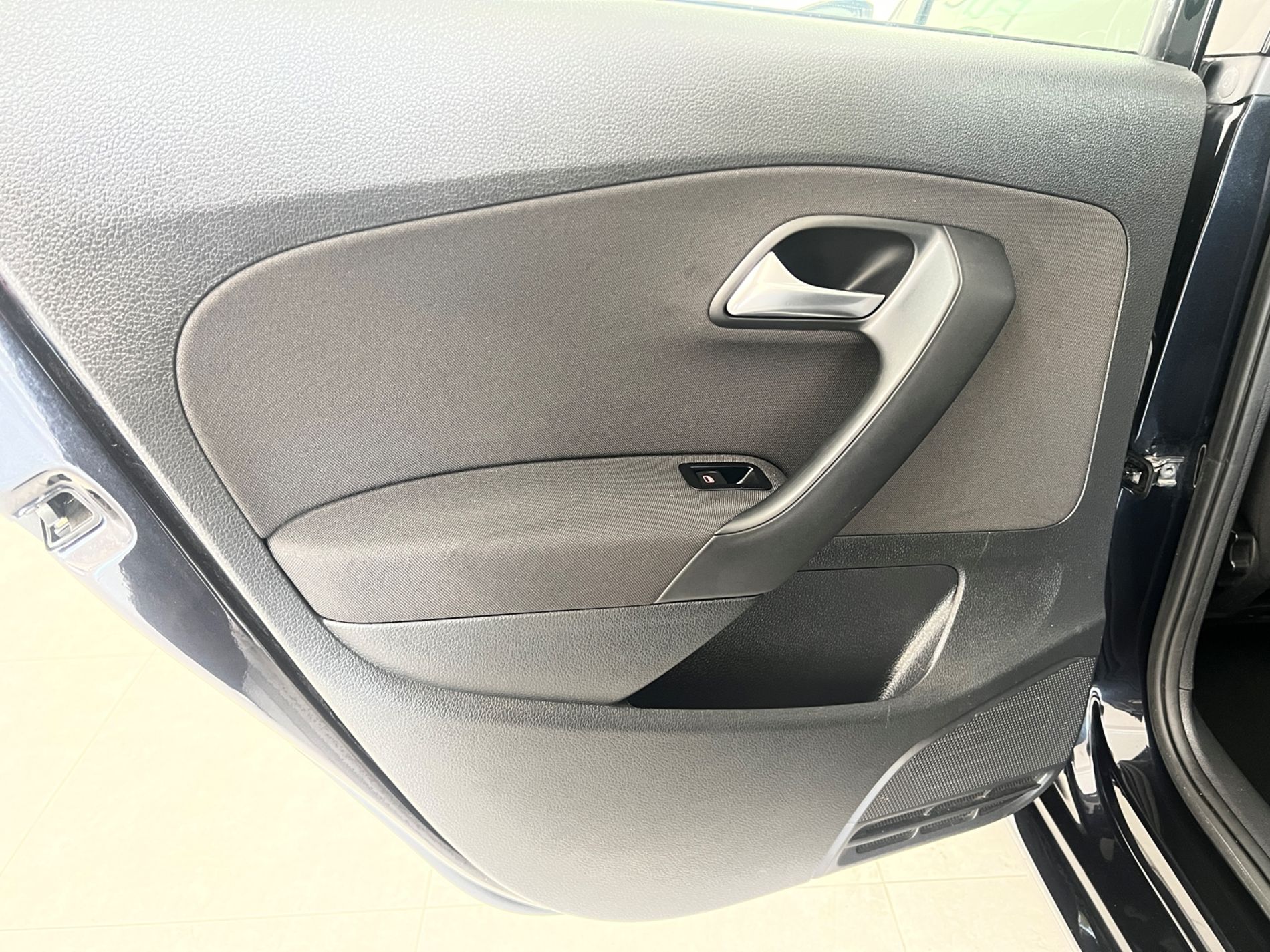 Polo 5p 1.4 tdi Comfortline 75cv - Autosani