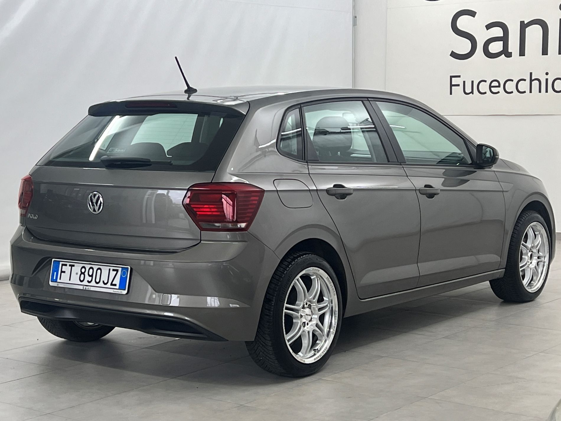 Polo 5p 1.6 tdi Trendline 80cv - Autosani