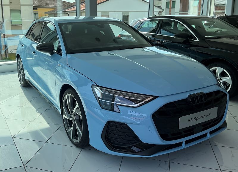 AUDI A3 IV 2024 Sportback A3 Sportback 2.0 tdi S line edition 150cv s-tronic - Autosani